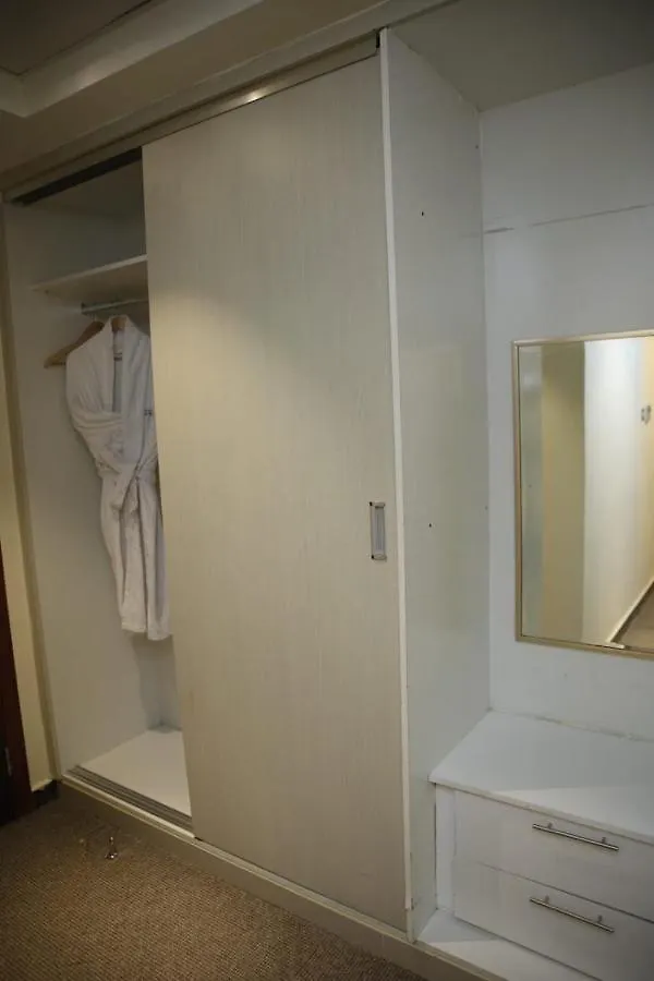Mra Hotel Formerly Old Al Buraq Hotel Gold Souk Deira Dubai 2*,  United Arab Emirates